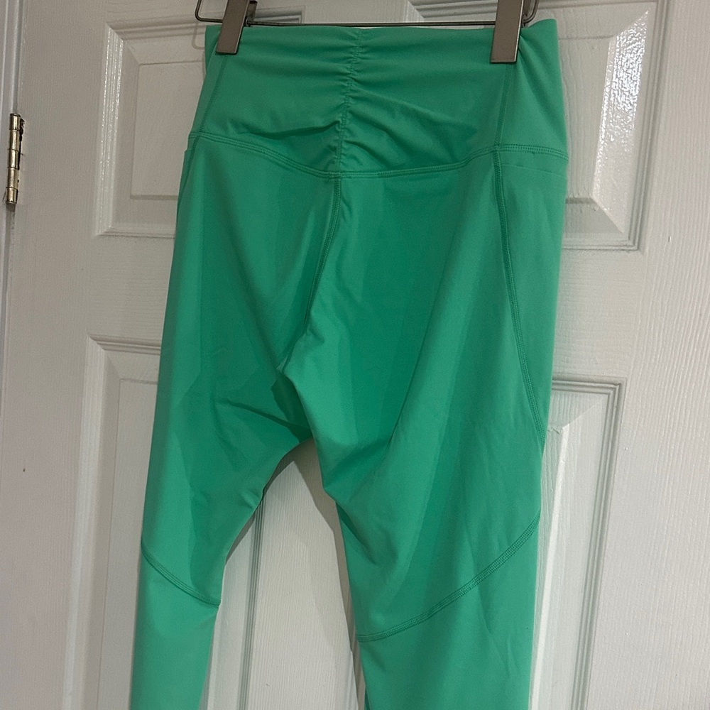 NWT Lorna Jane Ruched Scrunched Back Leggings / Ruched Sports Bra